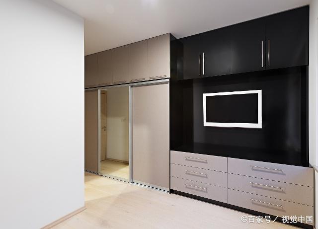 去选“定造衣柜”，带了设计师闺蜜，4个问题“问倒”商家